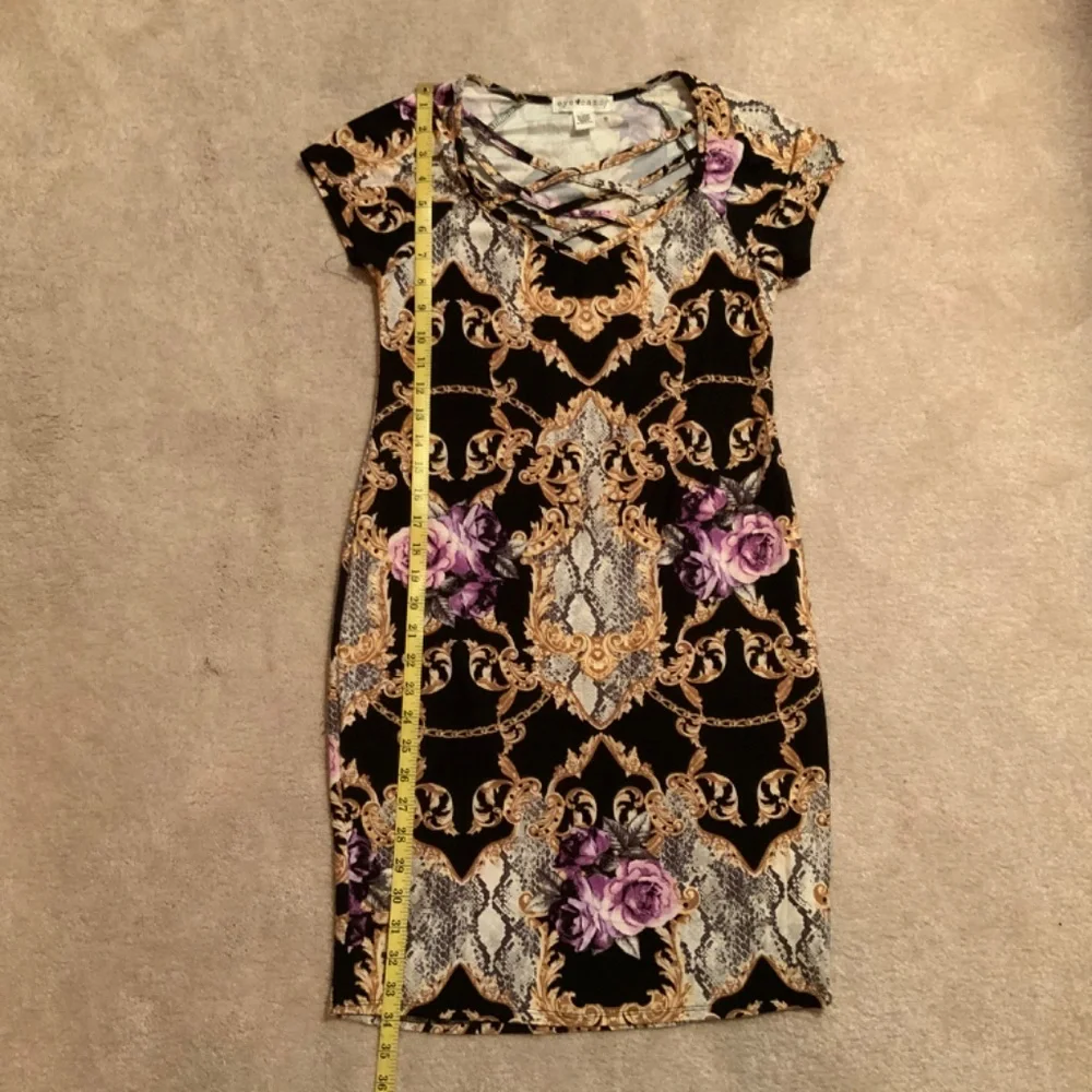 EUC Eye Candy Dress - Picture 4 of 6